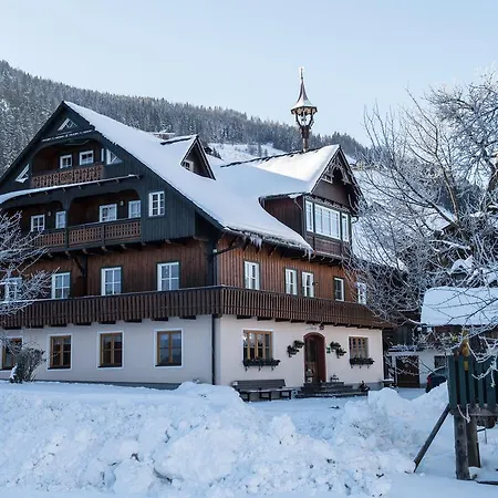 Weitgasserhof Guest house